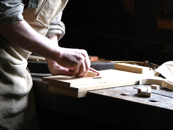 Nuestra <strong>carpintería de madera en  Forès</strong> es una empresa de <strong>herencia familiar</strong>, por lo que  contamos con gran <strong>experiencia </strong>en la profesión.
